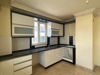 MAHMUTEVLERDE 3+1 PARK CEPHELİ ARA KAT SATILIK DAİRE 