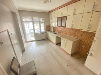 FSM OKULU KARŞISI TAVUKLUKTA 4+1 KİRALIK FIRSATT DAİRE