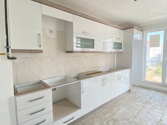 ULUKAVAK MAH. ÇİFTLİK ÇAYIRINDA 3+1 ARA KAT SATILIK SIFIR DAİRE